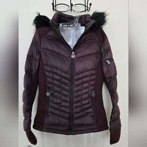 michael kors woman puff jacket plum Burgundy faux fur removable hood small EUC